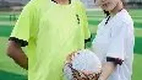 张雨绮与年轻男友携手逛街，甜蜜画面引关注