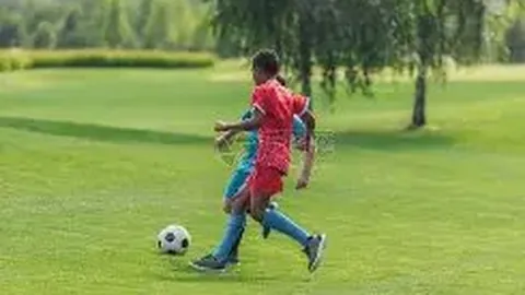 梅西与科曼搭档表现优异，期待亚马尔超越梅球王